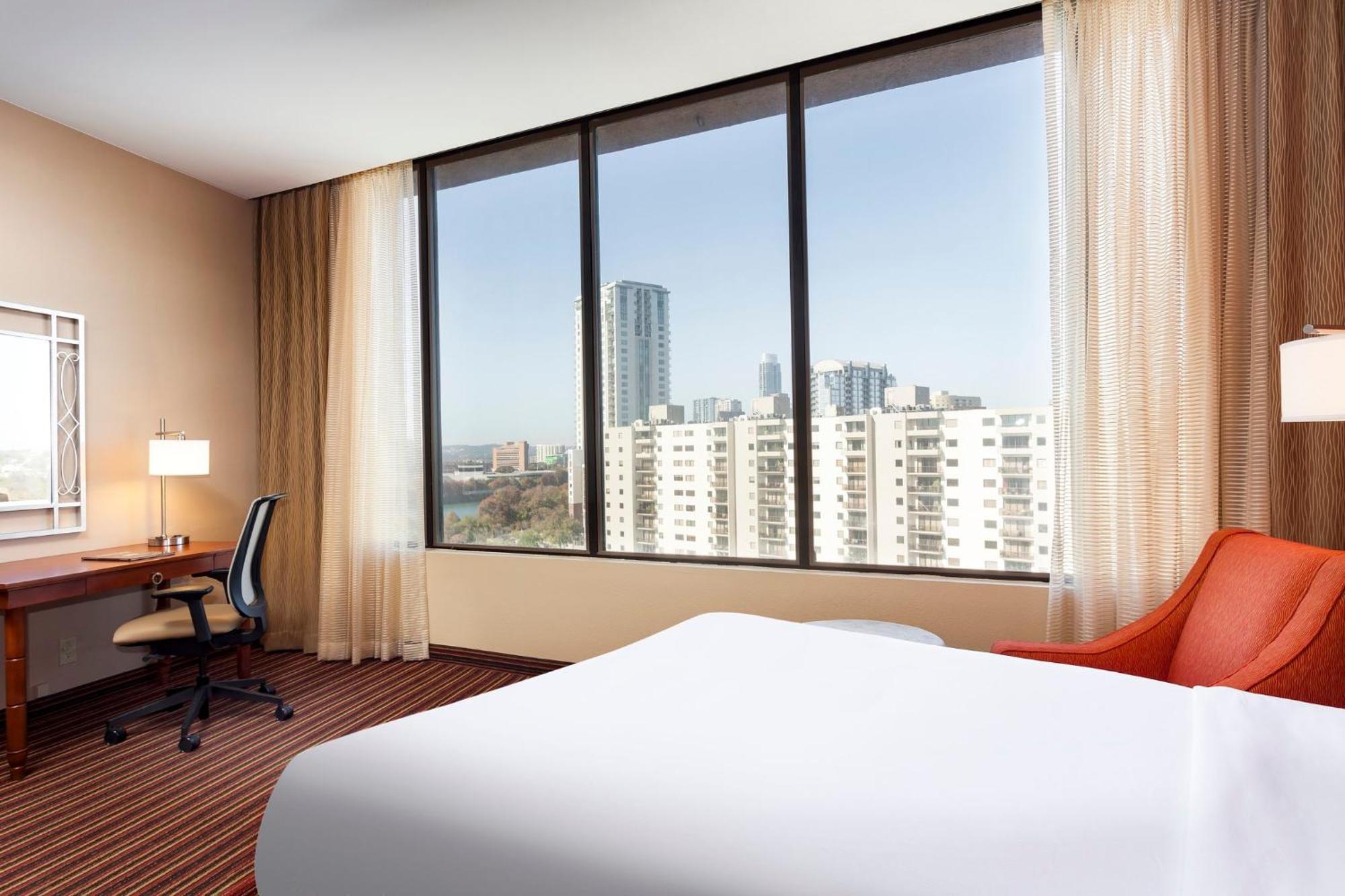 Holiday Inn Austin -Town Lake By Ihg Ngoại thất bức ảnh